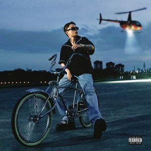 大胸肌男生和男生色色网络
