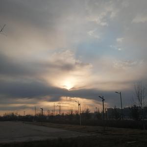 大胸肌男生和男生色色网络
