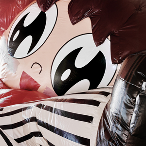 大胸肌男生和男生色色网络
